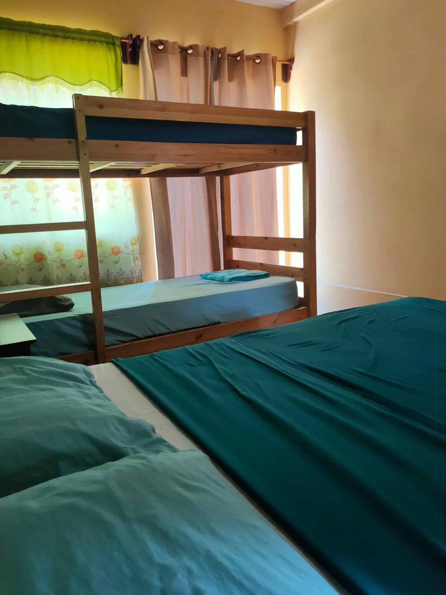 Guesthouse Island Escape South End Room photo